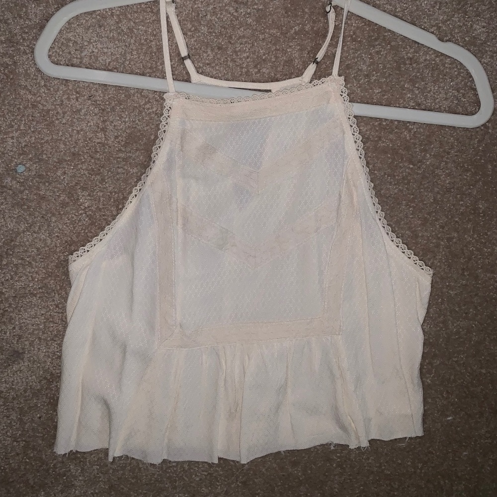 CREAM LACE DETAIL CROP TOP - Picture 2 of 3
